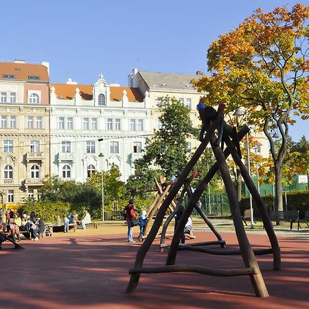 Wonderful Apartment In Vinohrady Prague Exterior photo