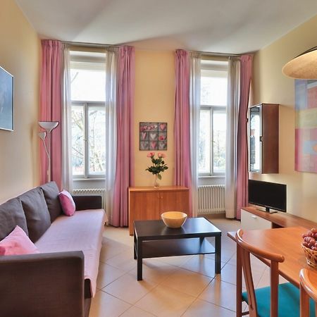 Wonderful Apartment In Vinohrady Prague Exterior photo