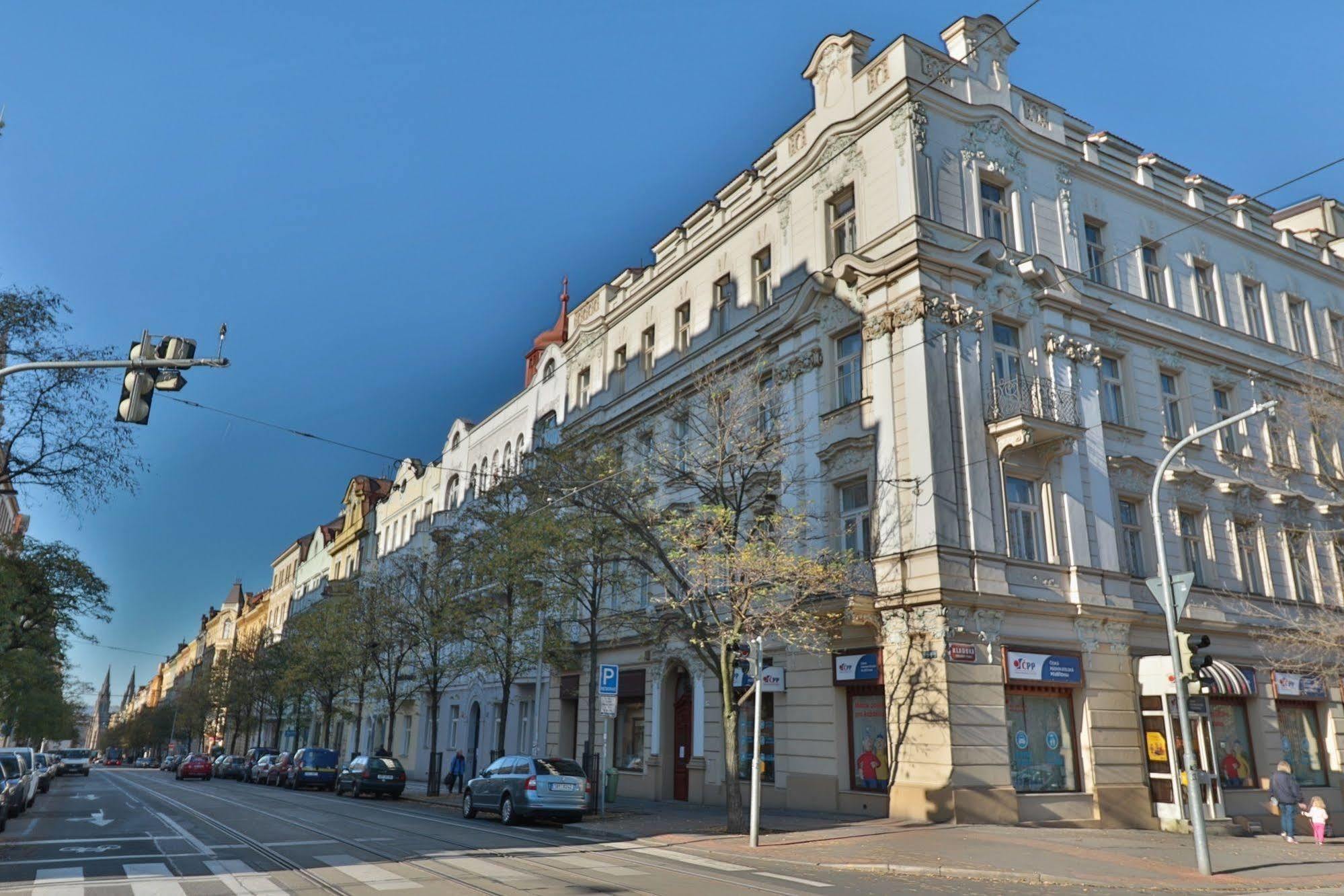 Wonderful Apartment In Vinohrady Prague Exterior photo
